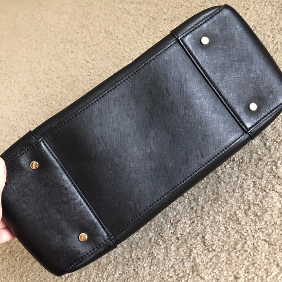 Tory Burch Robinson Double Zip Tote - Picture 6 of 9